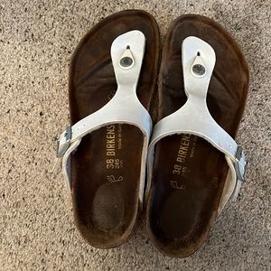 Birkenstock’s white size 38